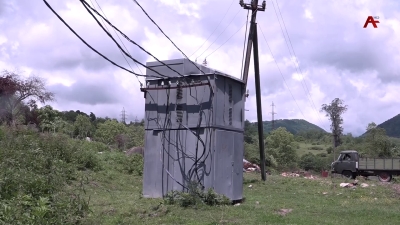 По всей Абхазии продолжается поэтапная установка приборов учета электроэнергии