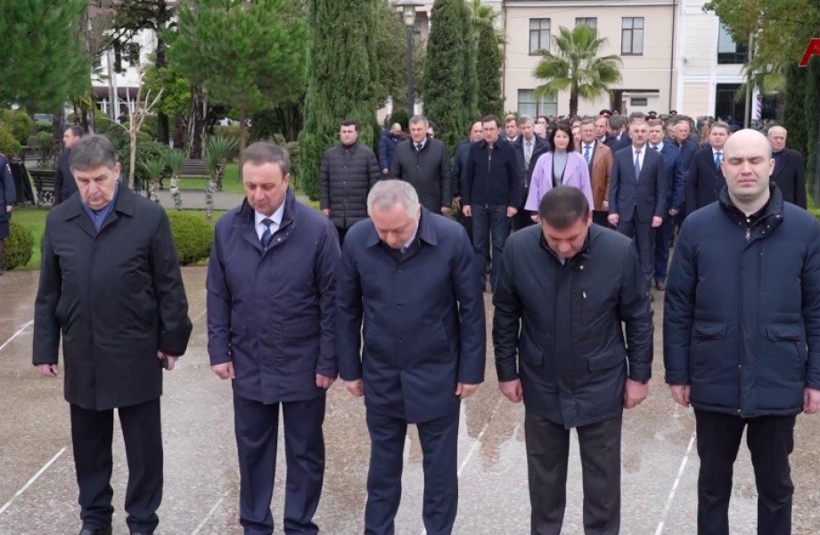 Память погибших в Мартовском наступлении Отечественной войны народа Абхазии почтили в Сухуме