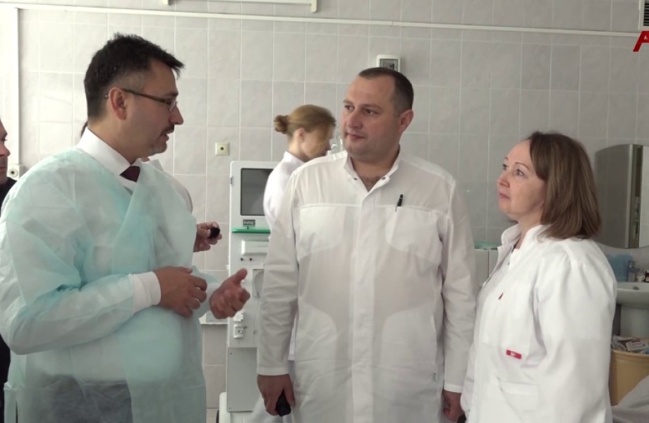 По приглашению Минздрава в Абхазию прибыли врачи из центра трансплантологии имени Шумакова