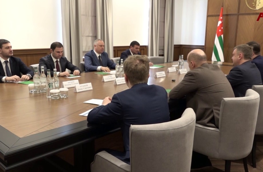 Аҧсны Ахада Бадра Гәынба идикылеит Санкт- Петербургнтә ҳтәылаҿы иҟоу аделегациа