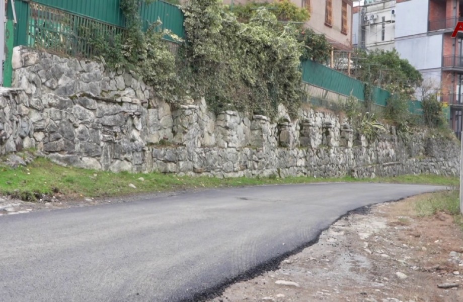 На улице Лесной в поселке Каштак завершены работы по укладке асфальтового покрытия