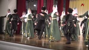 Ахәыҷтәы ансамбльқәа &quot;Абазеи&quot; &quot;Абжьыуааи&quot; аконцерт еицымҩаҧыргеит