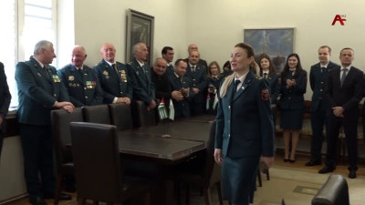 Мшаҧымза жәиҧшь рзы рзанааҭтә ныҳәа азгәарҭоит ашәахтә еиҿкаарақәа русзуҩцәа
