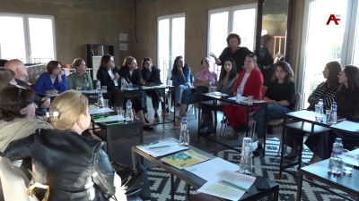 Детский фонд Абхазии провел круглый стол, посвященный проблемам девочек подросткового возраста