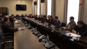 Правительственный час по экономическим вопросам прошел в Парламенте