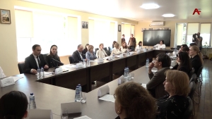 ААУ аҟны имҩаҧган зықәра намӡац ахәыҷқәа рзинқәа рыхьчара иазкыз "астол гьежь"