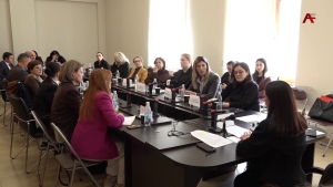 Правовую защиту детей и гарантии от семейно-бытового насилия обсудили в Сухуме