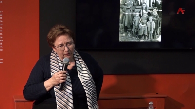 Лекция абхазского этнолога М. Барциц прошла в Государственном русском театре драмы им. Ф.Искандера