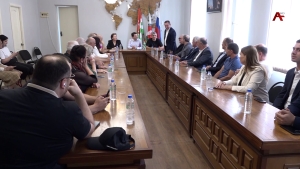 Аполитикатә партиа «Аҧсны Акзаара» аилатәара мҩаҧнагеит