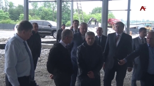 Делегация Минэкономразвития России посетила молочный завод в селе Лабра