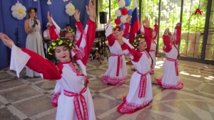 По случаю Дня России в Сухуме, на культурно-деловой платформе Гума прошел праздничный концерт