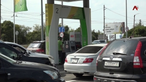 В Абхазии наблюдается нехватка бензина. В чем причина перебоев?