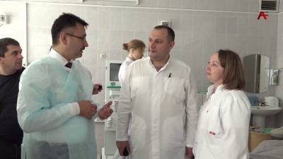 По приглашению Минздрава в Абхазию прибыли врачи из центра трансплантологии имени Шумакова