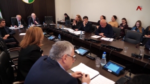 Имҩаҧысит Жәлар Реизара адепутатцәа изаамҭанытәиу реилатәара